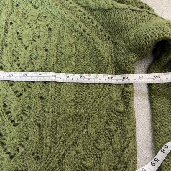 J Crew. Women Chunky Knit Green Sweater With Floral Detailing Size Large - Picture 10 of 14